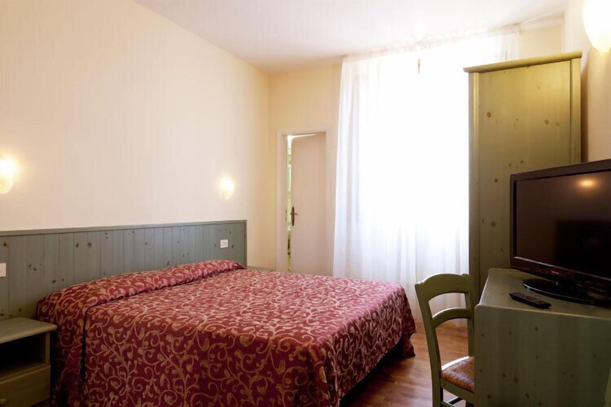 Hotel Savoia E Campana Montecatini Terme Exterior foto