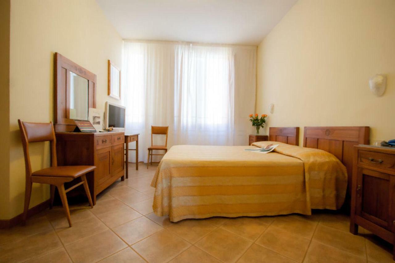 Hotel Savoia E Campana Montecatini Terme Exterior foto